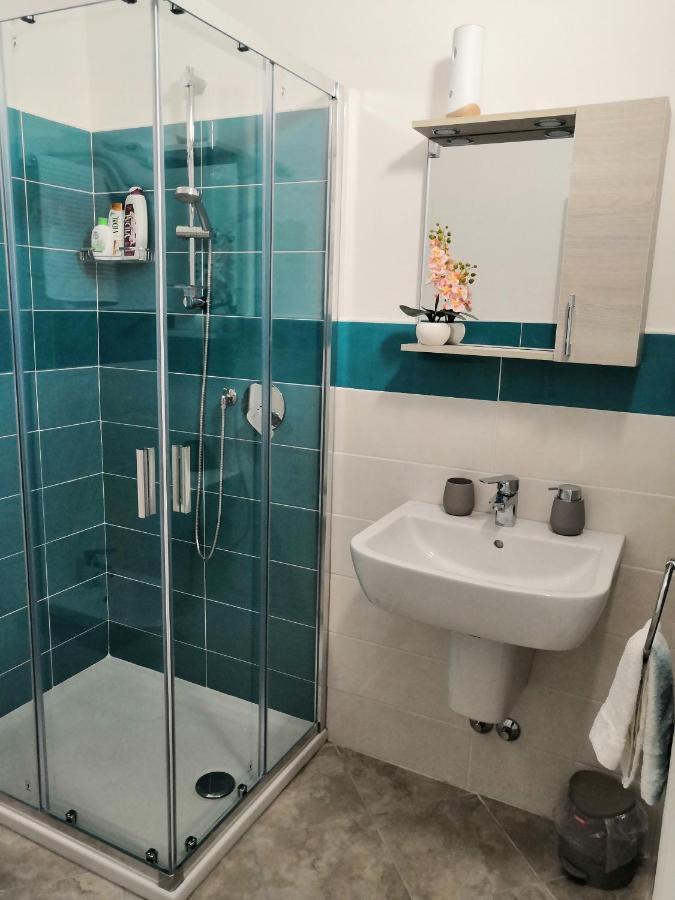 Casa Sabina Ξενοδοχείο Intra Εξωτερικό φωτογραφία