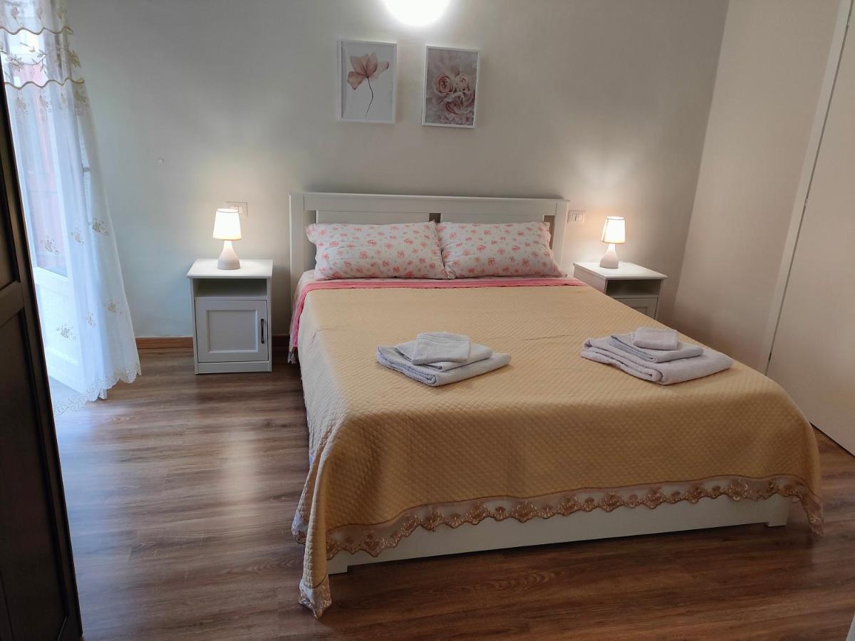 Casa Sabina Ξενοδοχείο Intra Εξωτερικό φωτογραφία